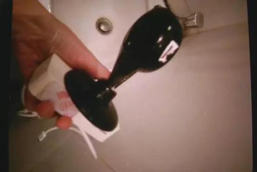 浴室偷拍国产在线,国产在线平台的道德沦丧